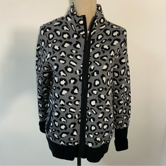 Rachel Zoe Ladies Sweater Cardigan Full Zip Animal Print Medium - Picture 5 of 10